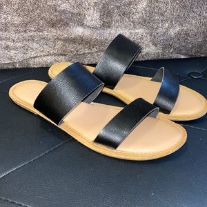 🌿Women’s Old Navy Sandals🌿